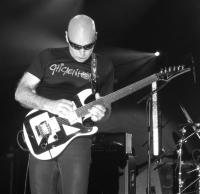 CHICKENFOOT @ THE MOD CLUB IN TORONTO 09